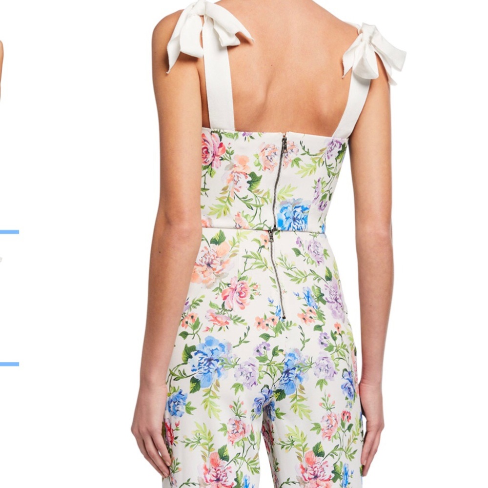 Alice + Olivia Nika Fitted Crop Top - Picture 6 of 10